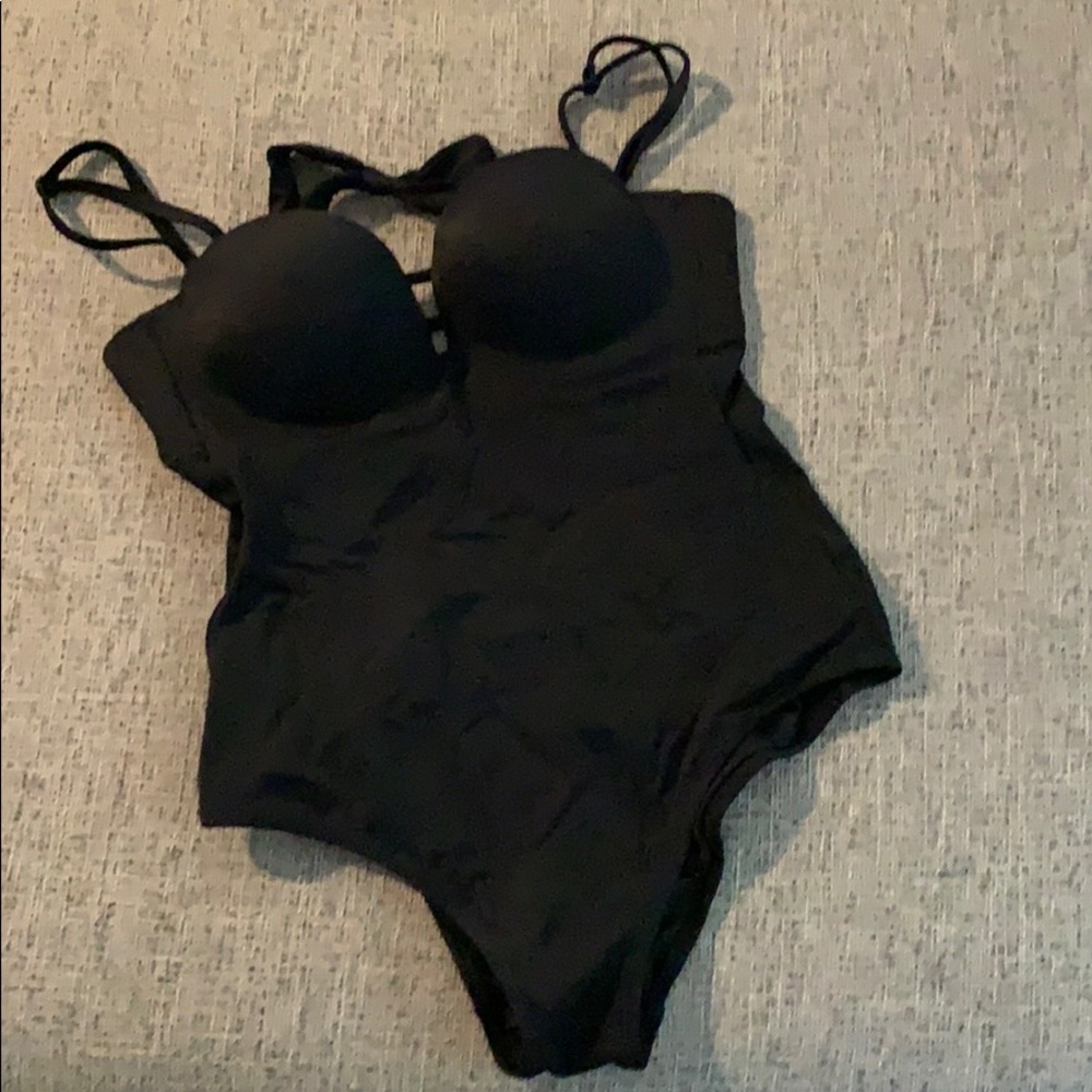 Swimming suit